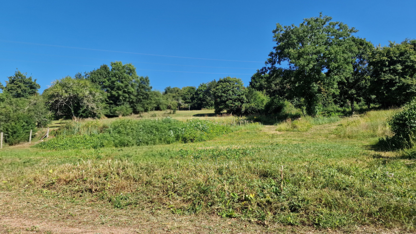 Terrain constructible de 521m2 à Arcenant