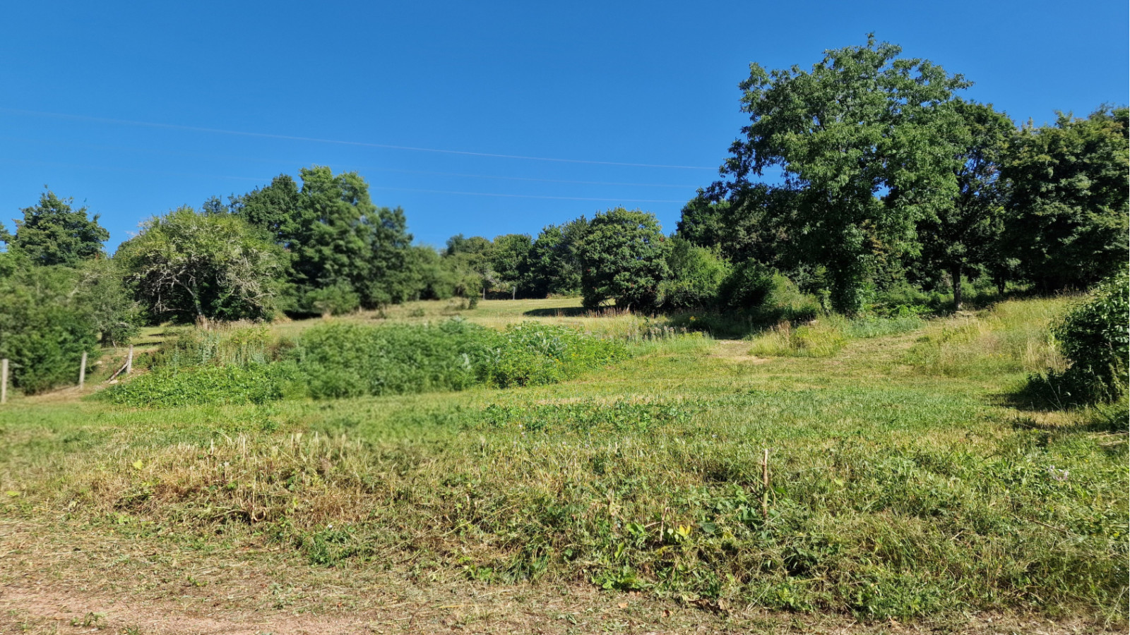 Terrain constructible de 521m2 à Arcenant