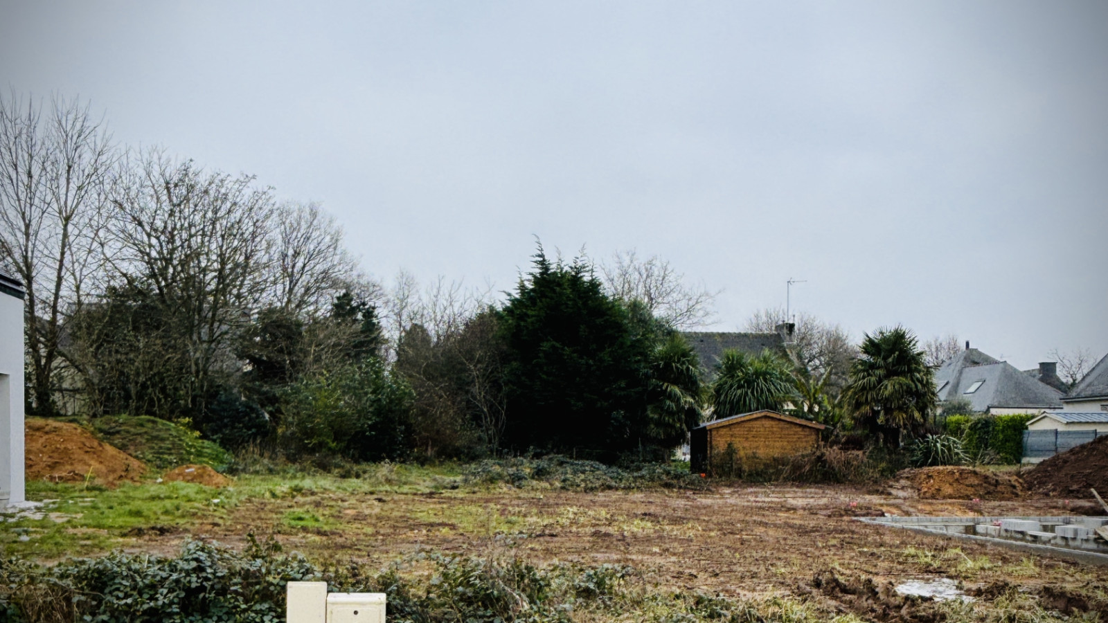 Terrain constructible de 354m2 à Plaudren