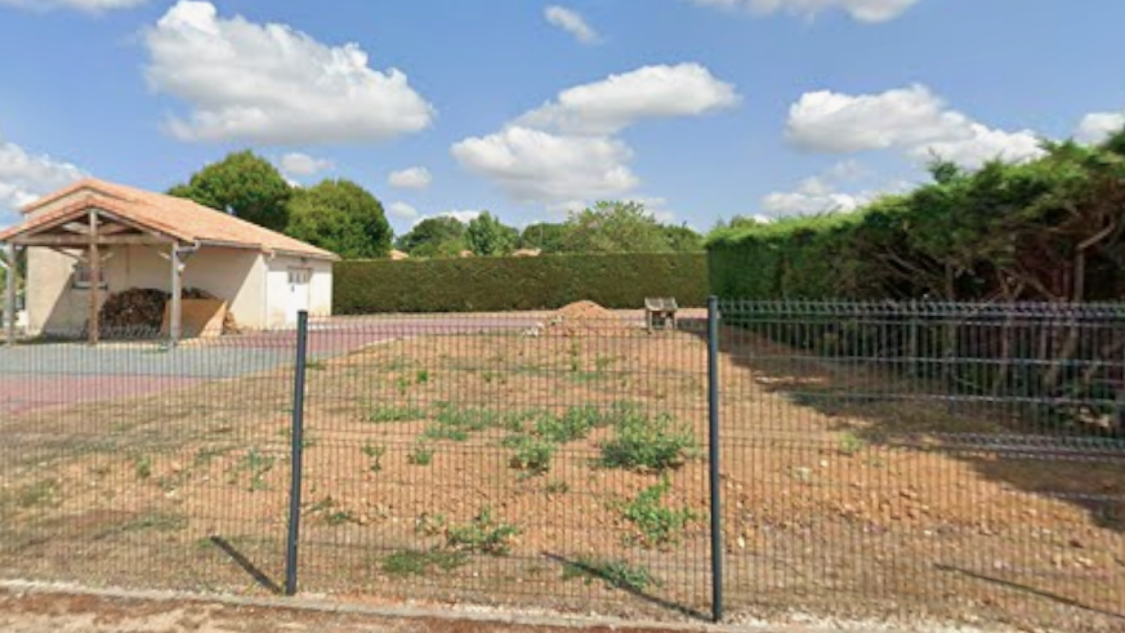 Terrain constructible de 743m2 à Vivonne