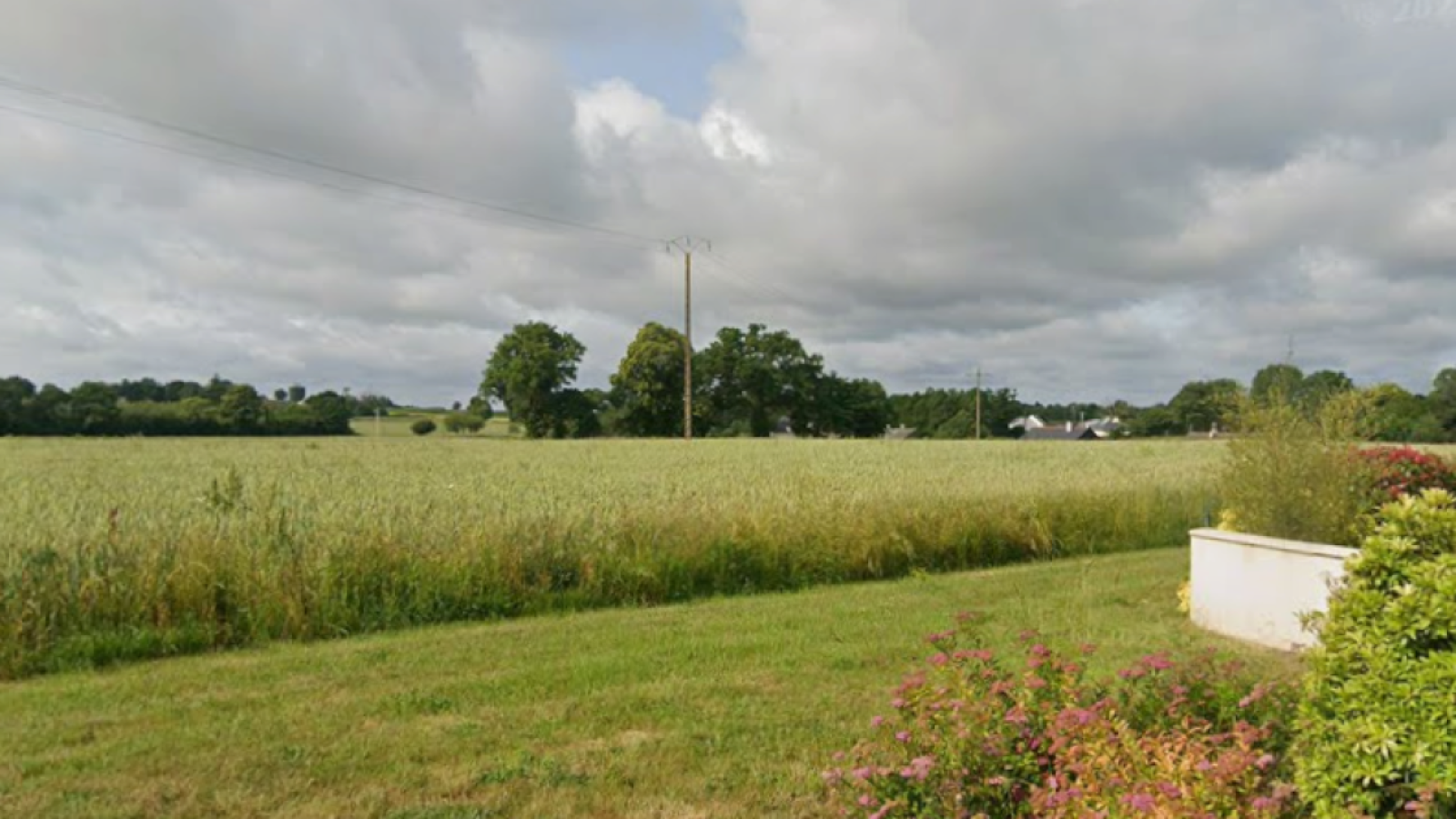 Terrain constructible de 255m2 à Romagné