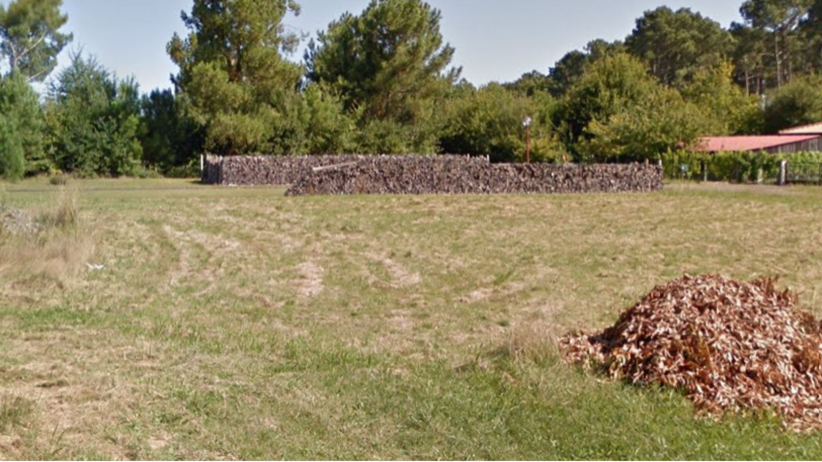 Terrain constructible de 1860m2 à Belin-Béliet