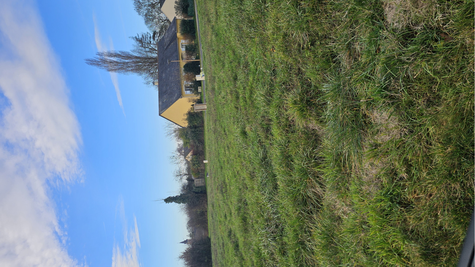 Terrain constructible de 449m2 à Lys-Haut-Layon