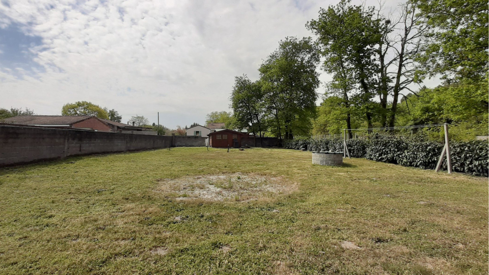 Terrain constructible de 470m2 à Parempuyre