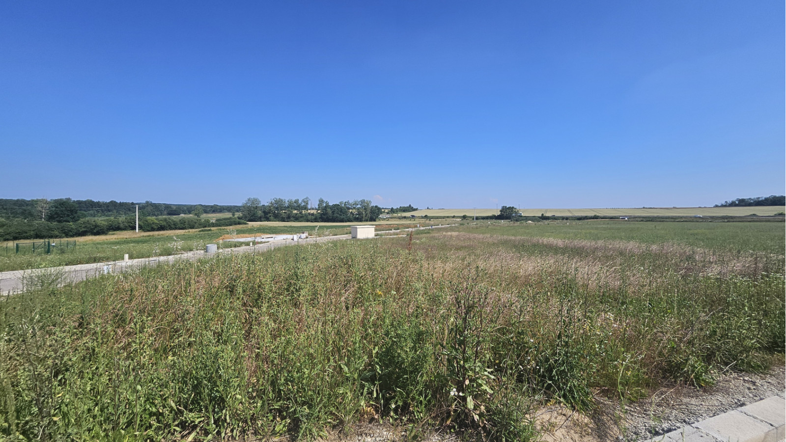 Terrain constructible de 560m2 à Mirebeau-sur-Bèze