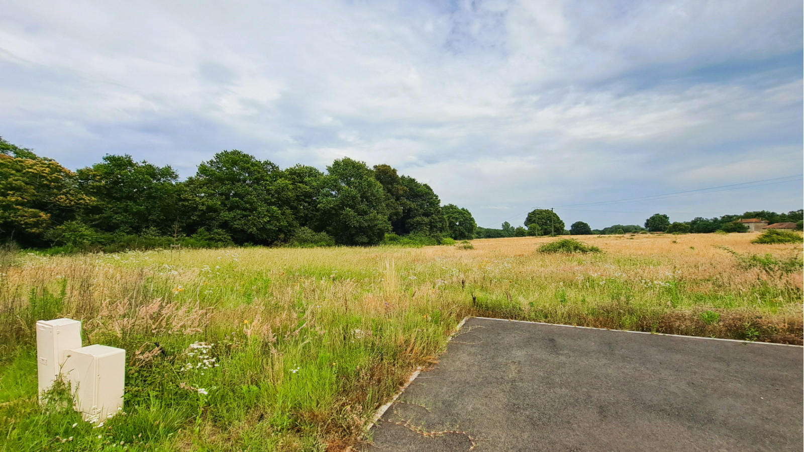 Terrain constructible de 500m2 à Bougue