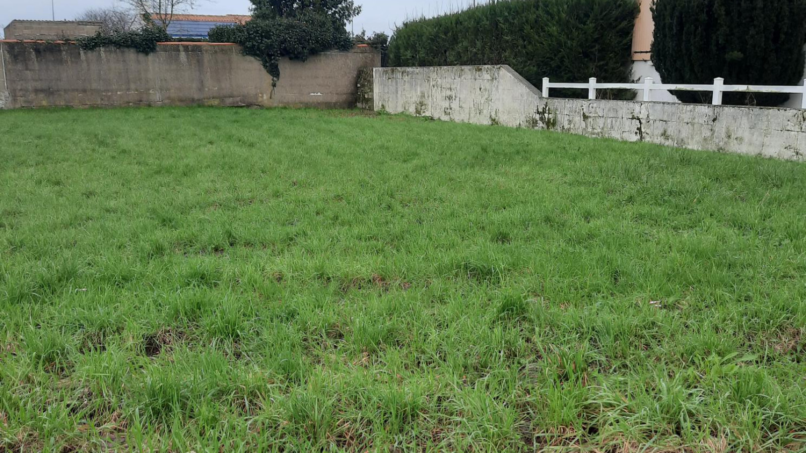 Terrain constructible de 449m2 à Port-Saint-Père