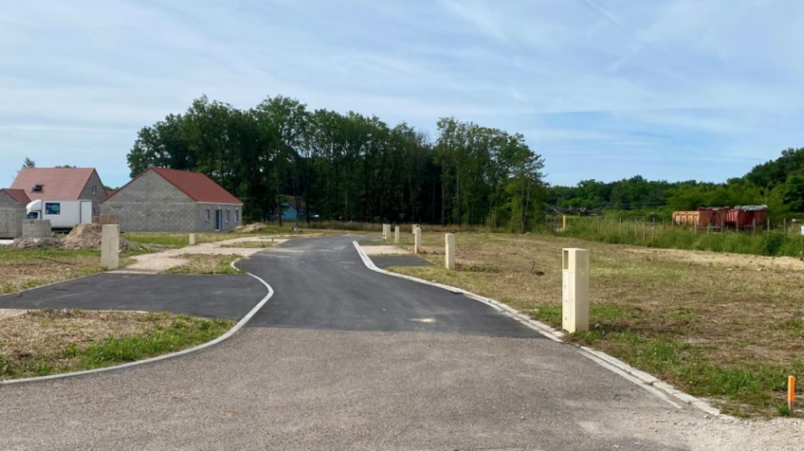 Terrain constructible de 206m2 à La Ferté-Saint-Aubin