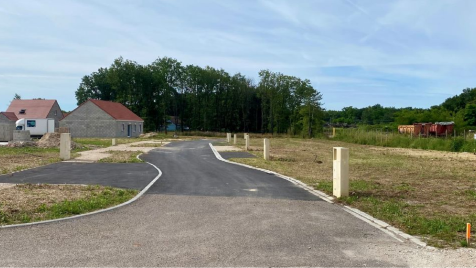 Terrain constructible de 206m2 à La Ferté-Saint-Aubin