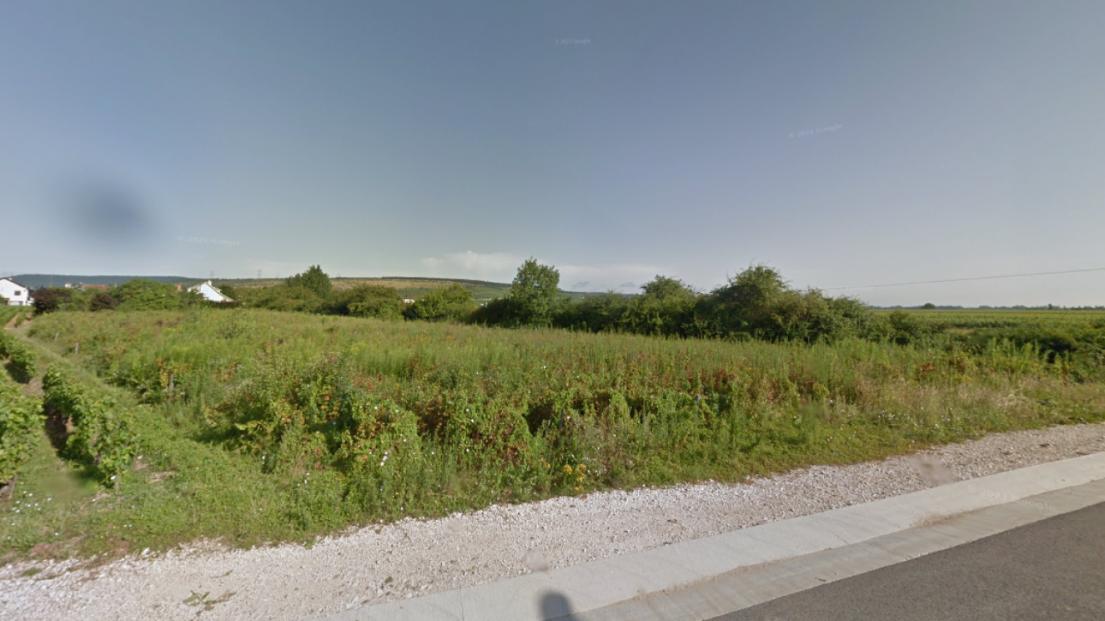 Terrain constructible de 451m2 à Nuits-Saint-Georges