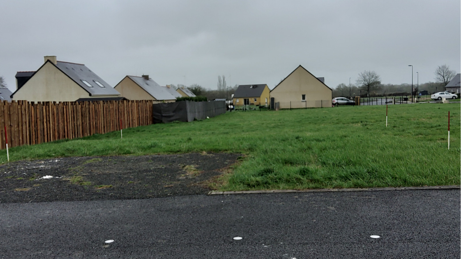 Terrain constructible de 452m2 à Domagné