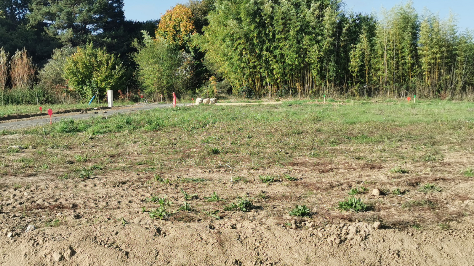 Terrain constructible de 350m2 à Luynes