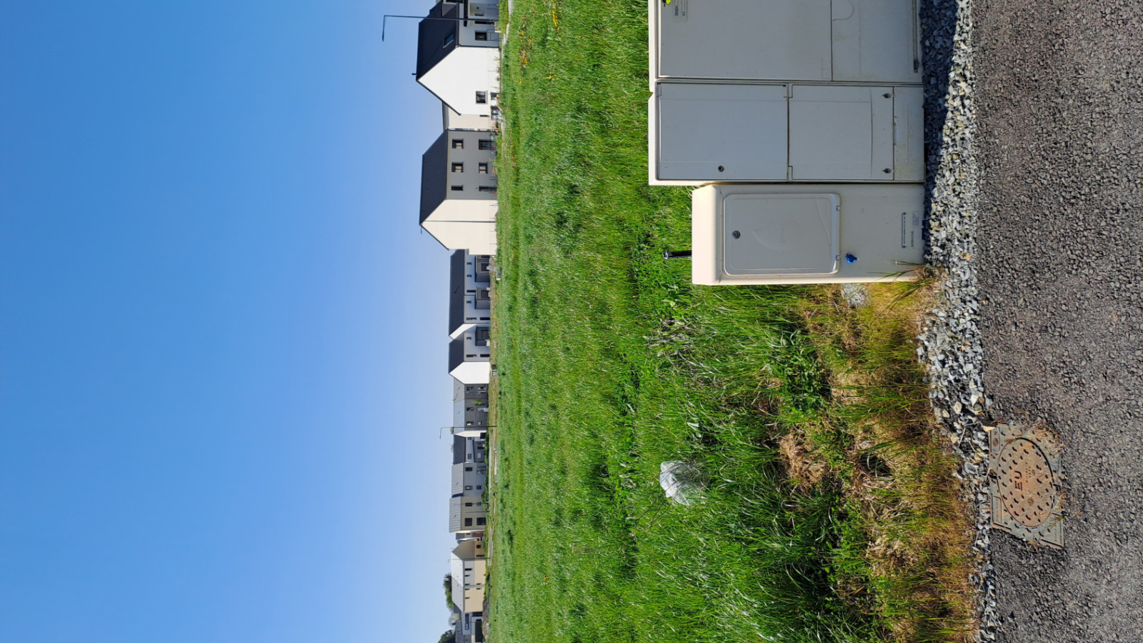 Terrain constructible de 340m2 à Feins