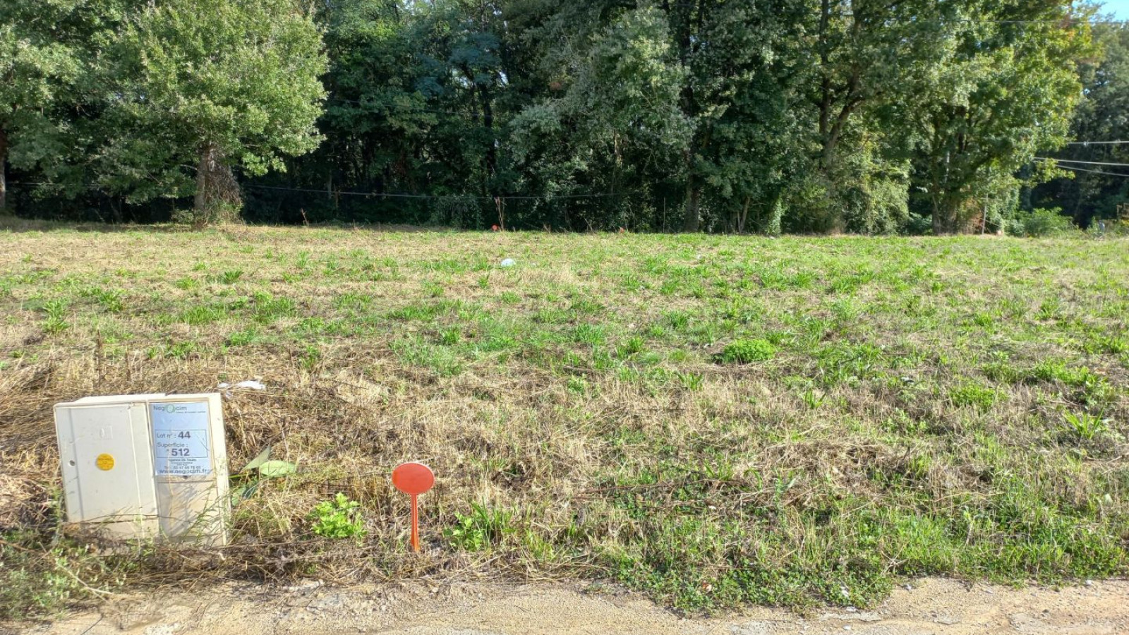 Terrain constructible de 560m2 à Veigné