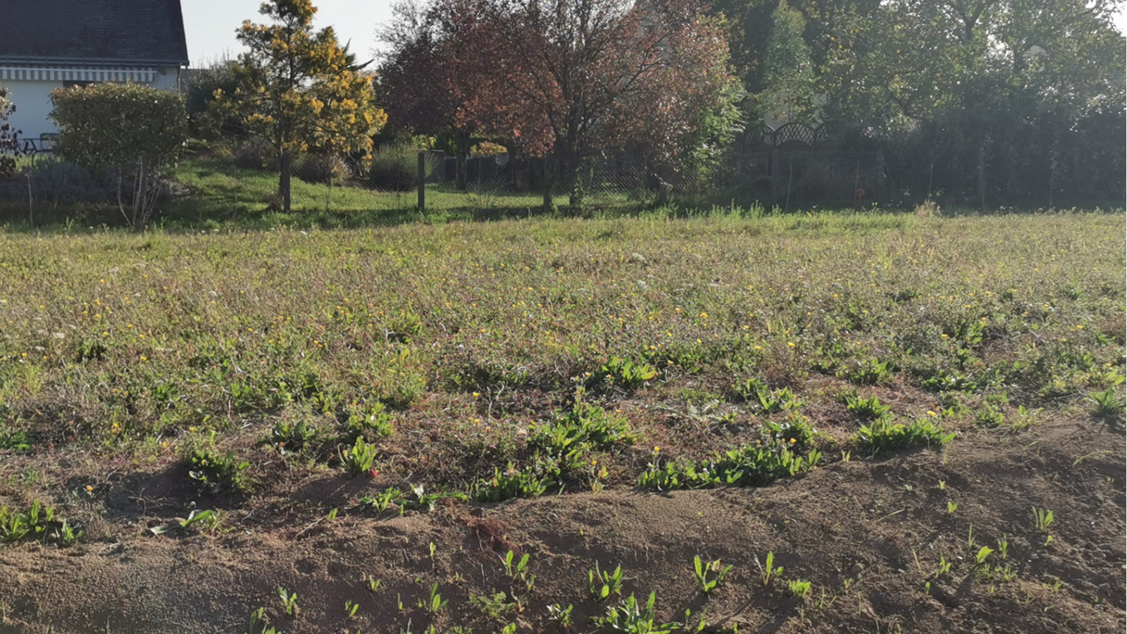 Terrain constructible de 303m2 à Luynes