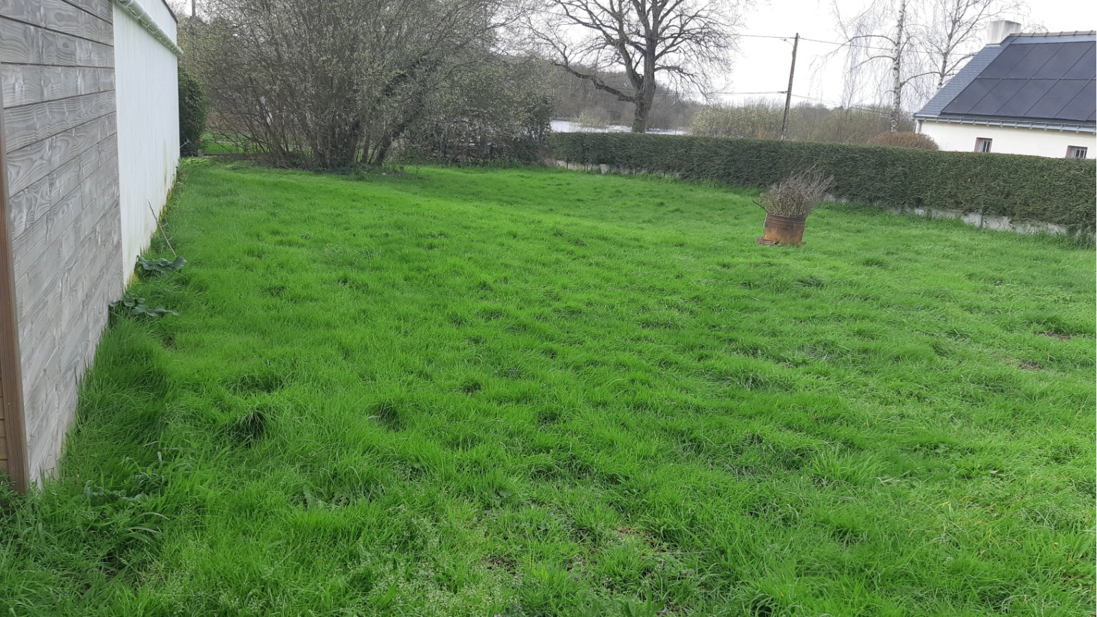 Terrain constructible de 800m2 à La Chapelle-des-Marais