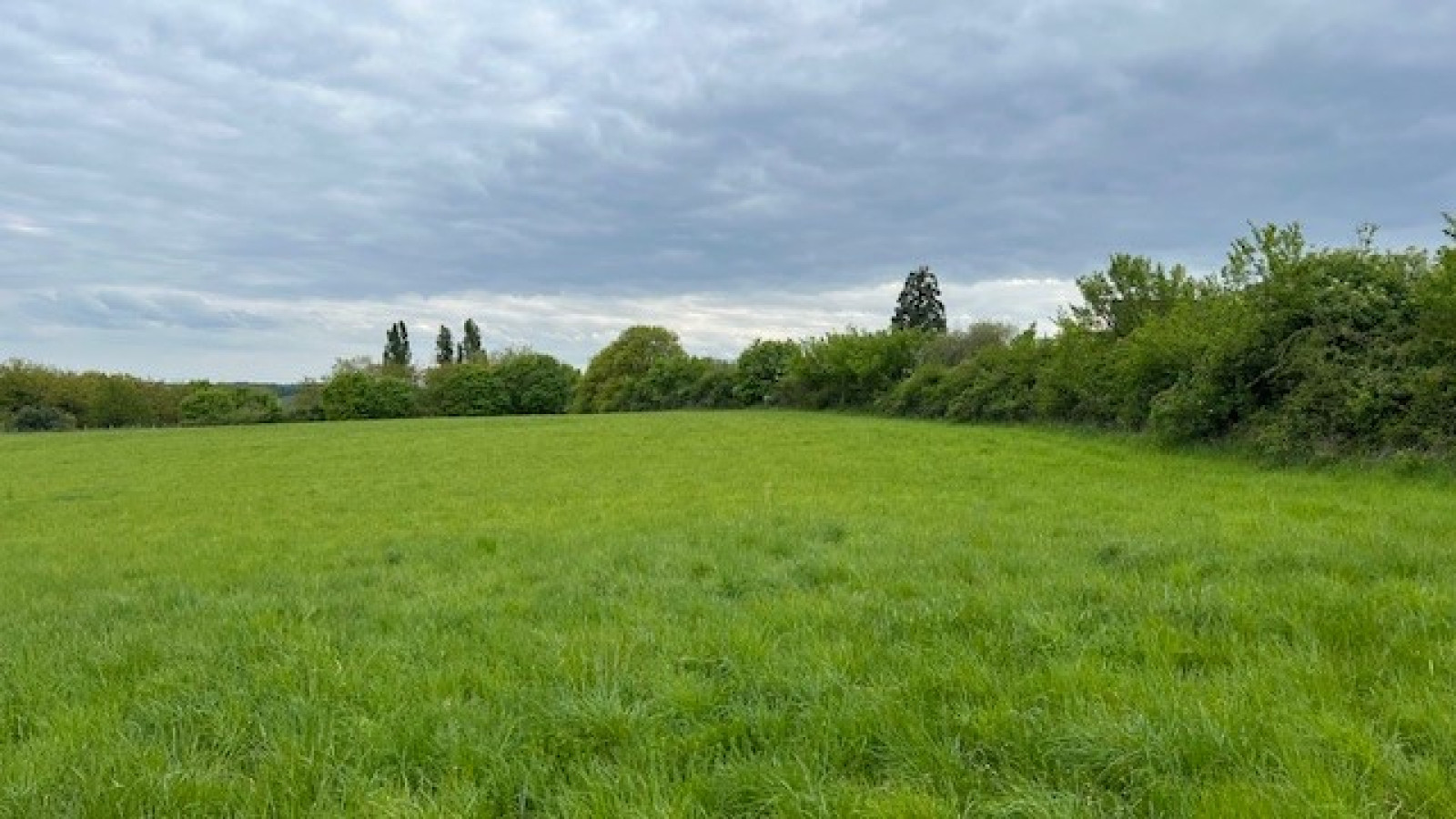 Terrain constructible de 360m2 à Lignières-de-Touraine