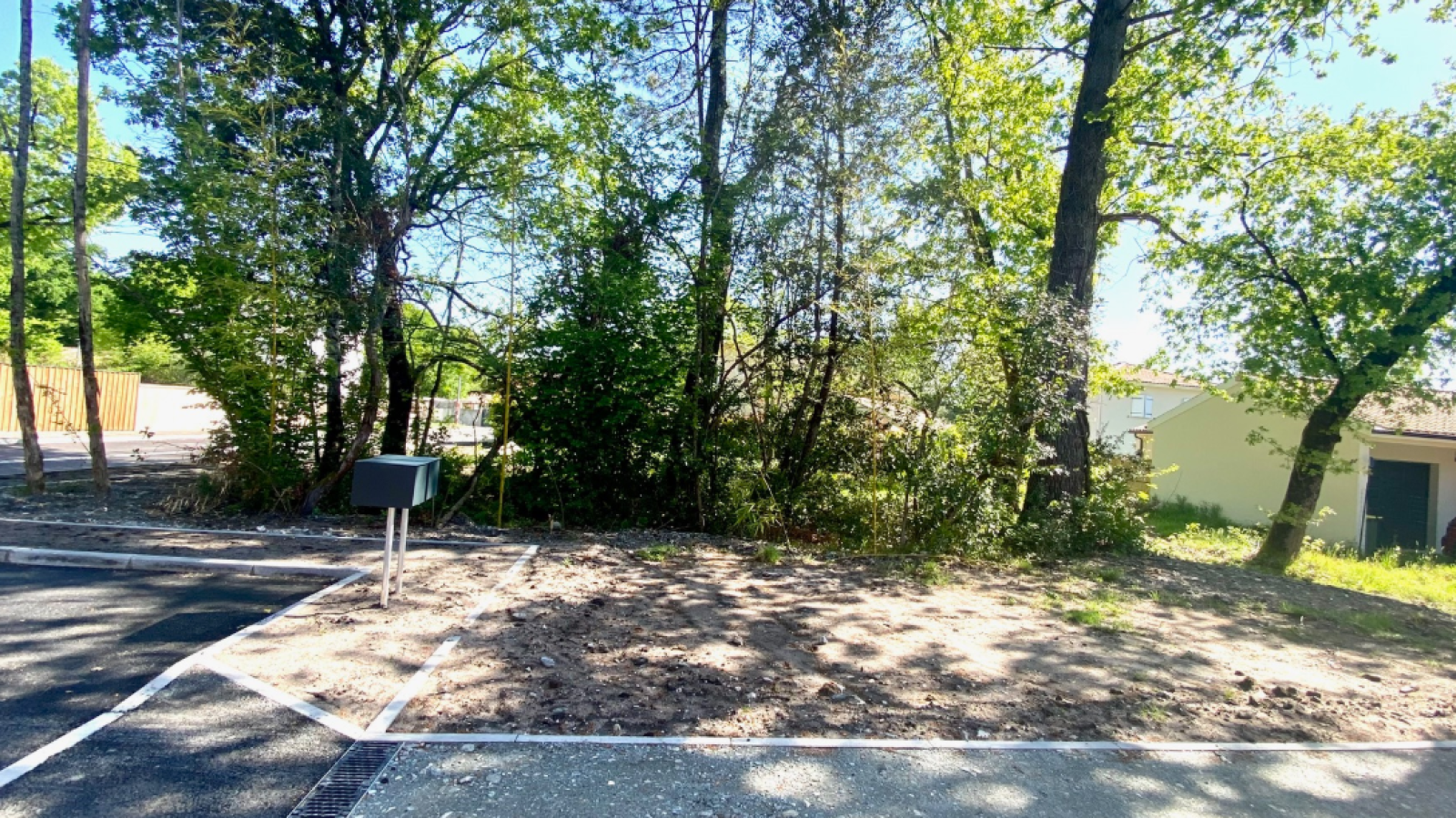 Terrain constructible de 1800m2 à Grayan-et-l'Hôpital