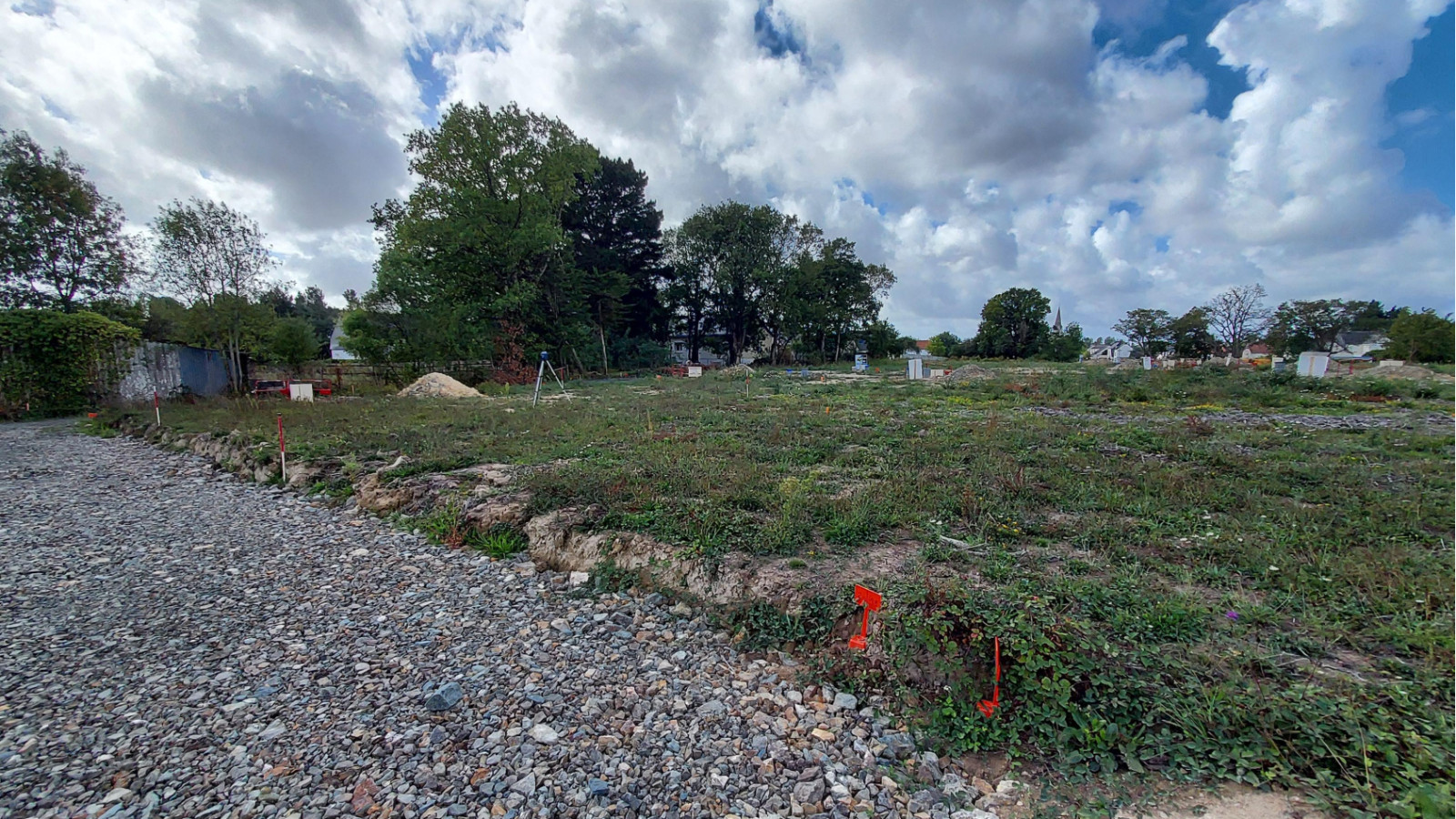 Terrain constructible de 402m2 à Melesse