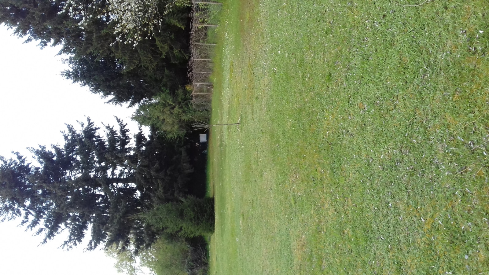 Terrain constructible de 2650m2 à Ferrières-en-Gâtinais