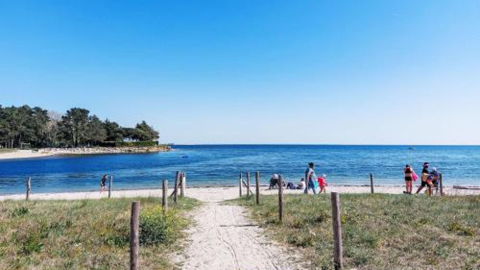 Terrain constructible de 374m2 à Riantec