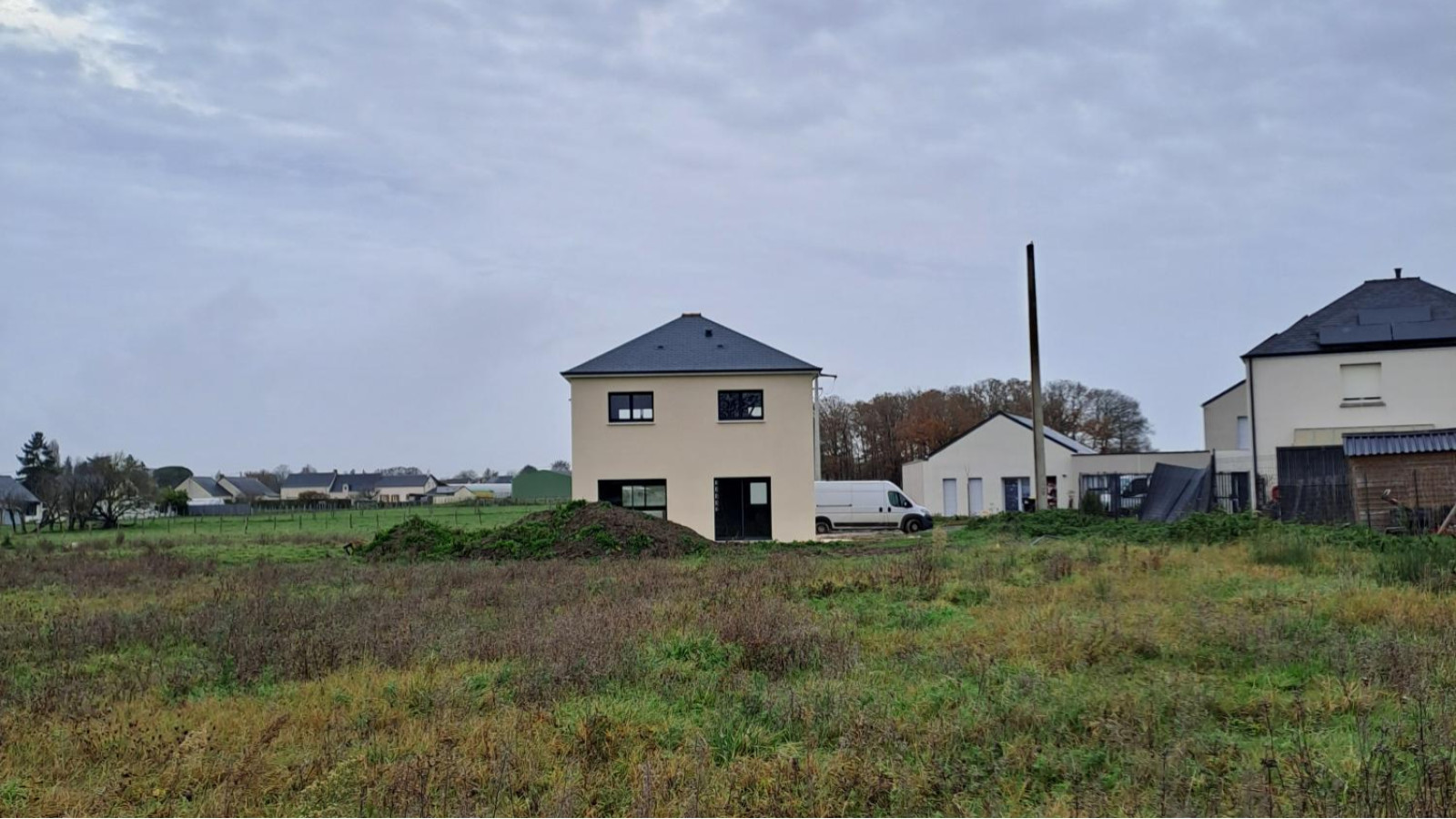 Terrain constructible de 395m2 à Loire-Authion
