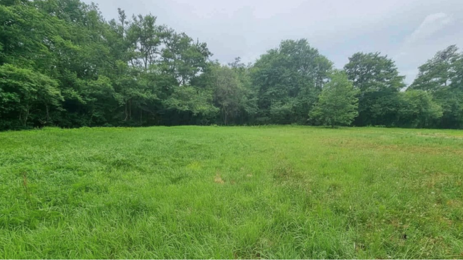 Terrain constructible de 671m2 à Fargues-Saint-Hilaire