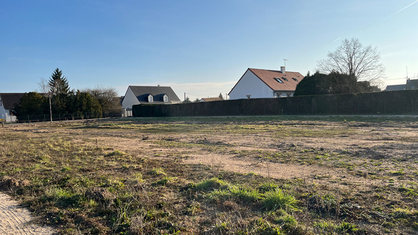 Terrain constructible de 570m2 à Chailles