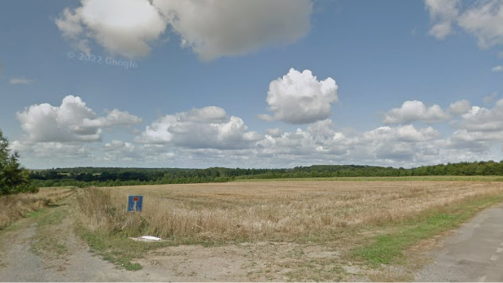 Terrain constructible de 288m2 à Pleugueneuc