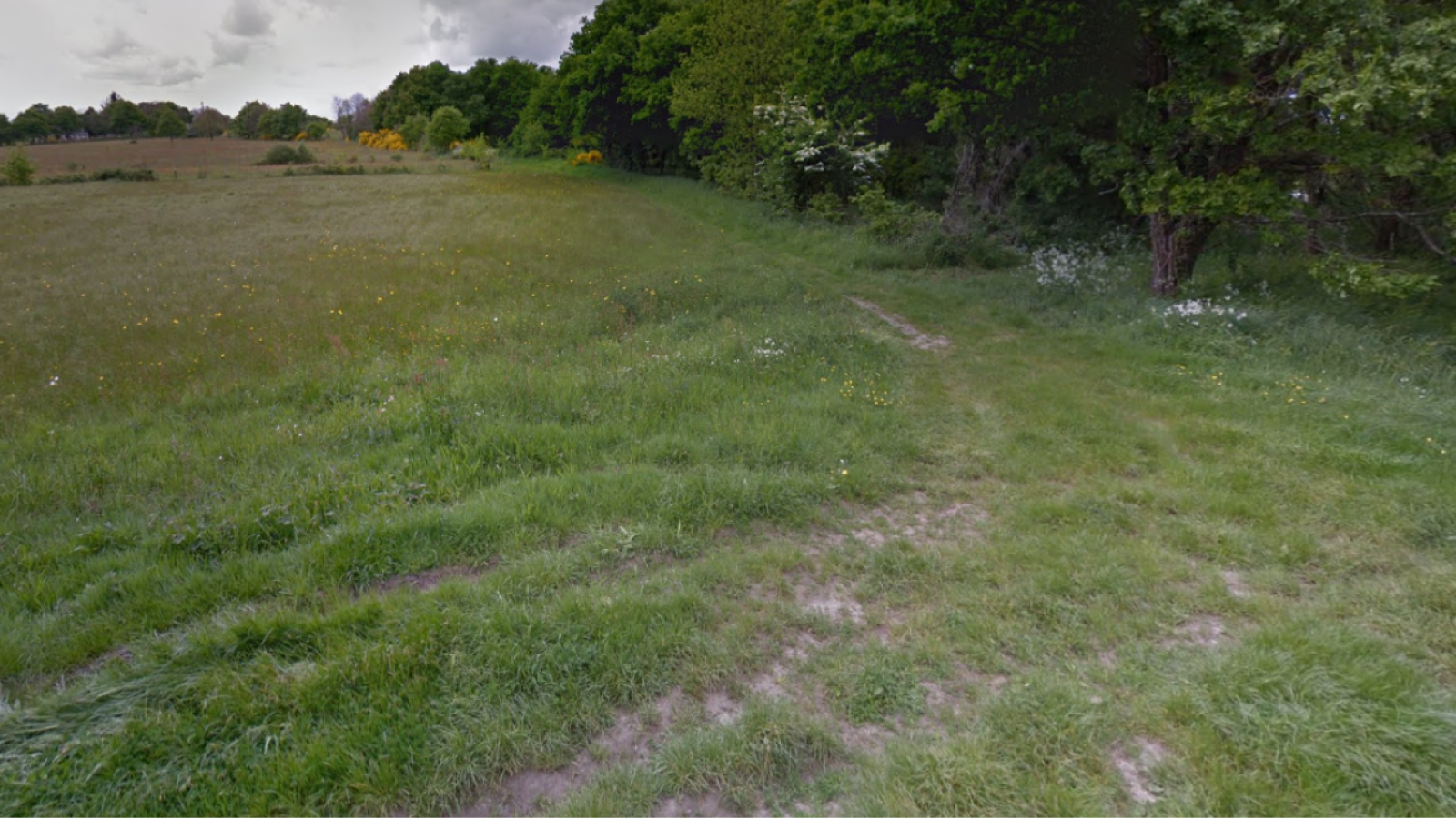 Terrain constructible de 492m2 à Treillières