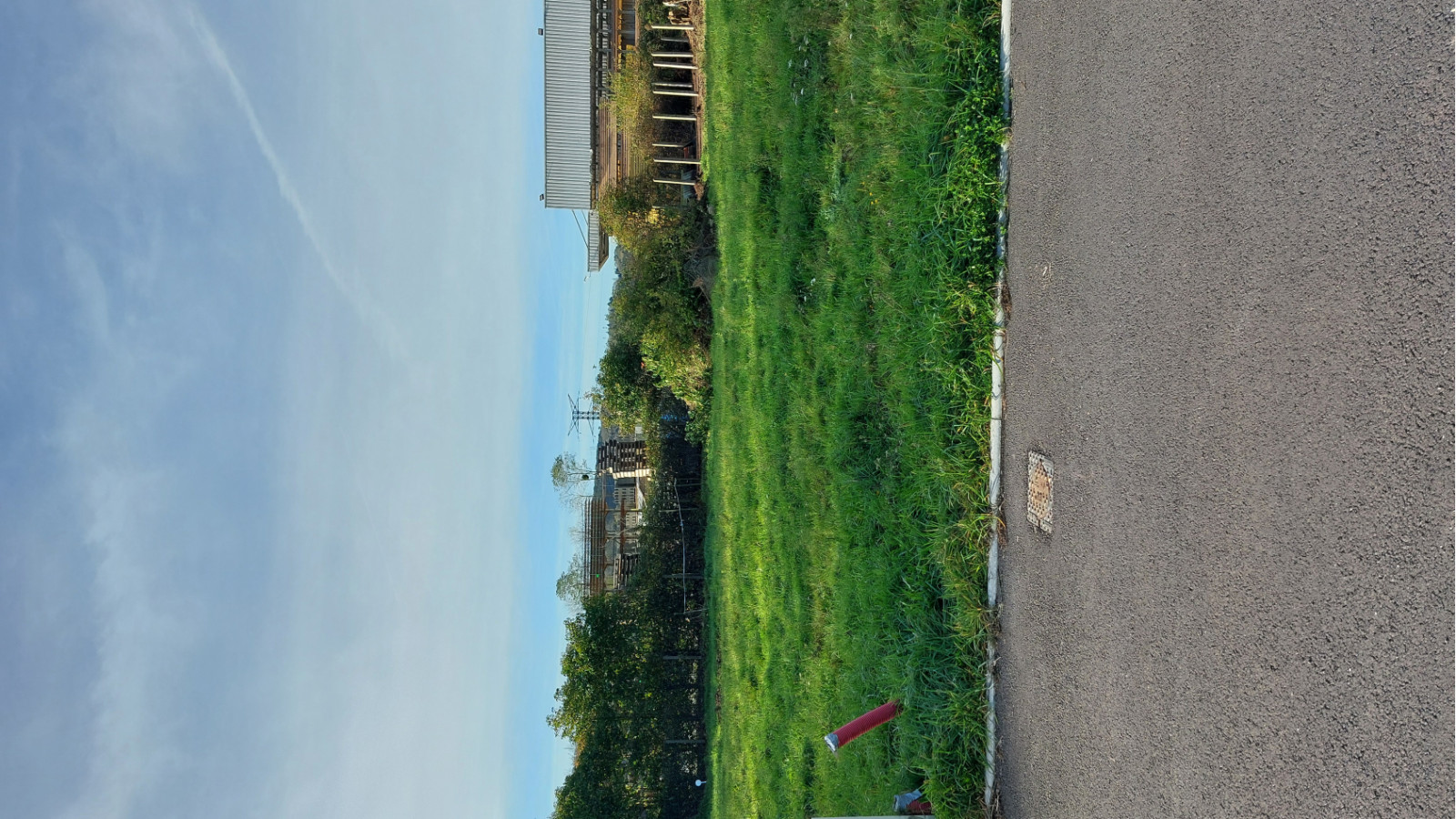 Terrain constructible de 470m2 à Berric