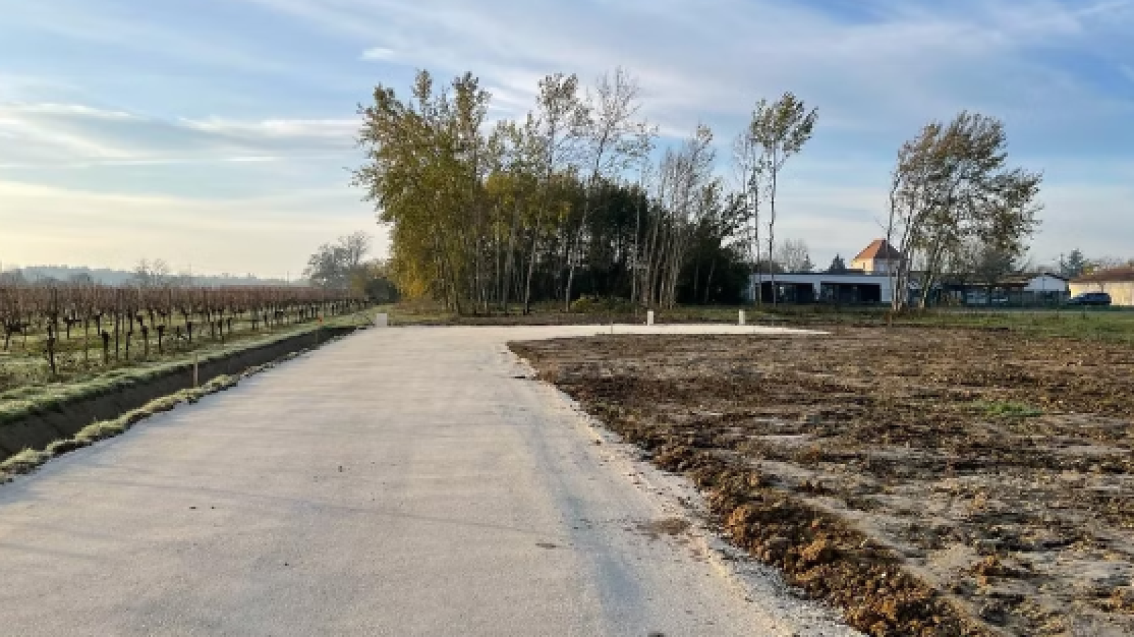 Terrain constructible de 559m2 à Salaunes