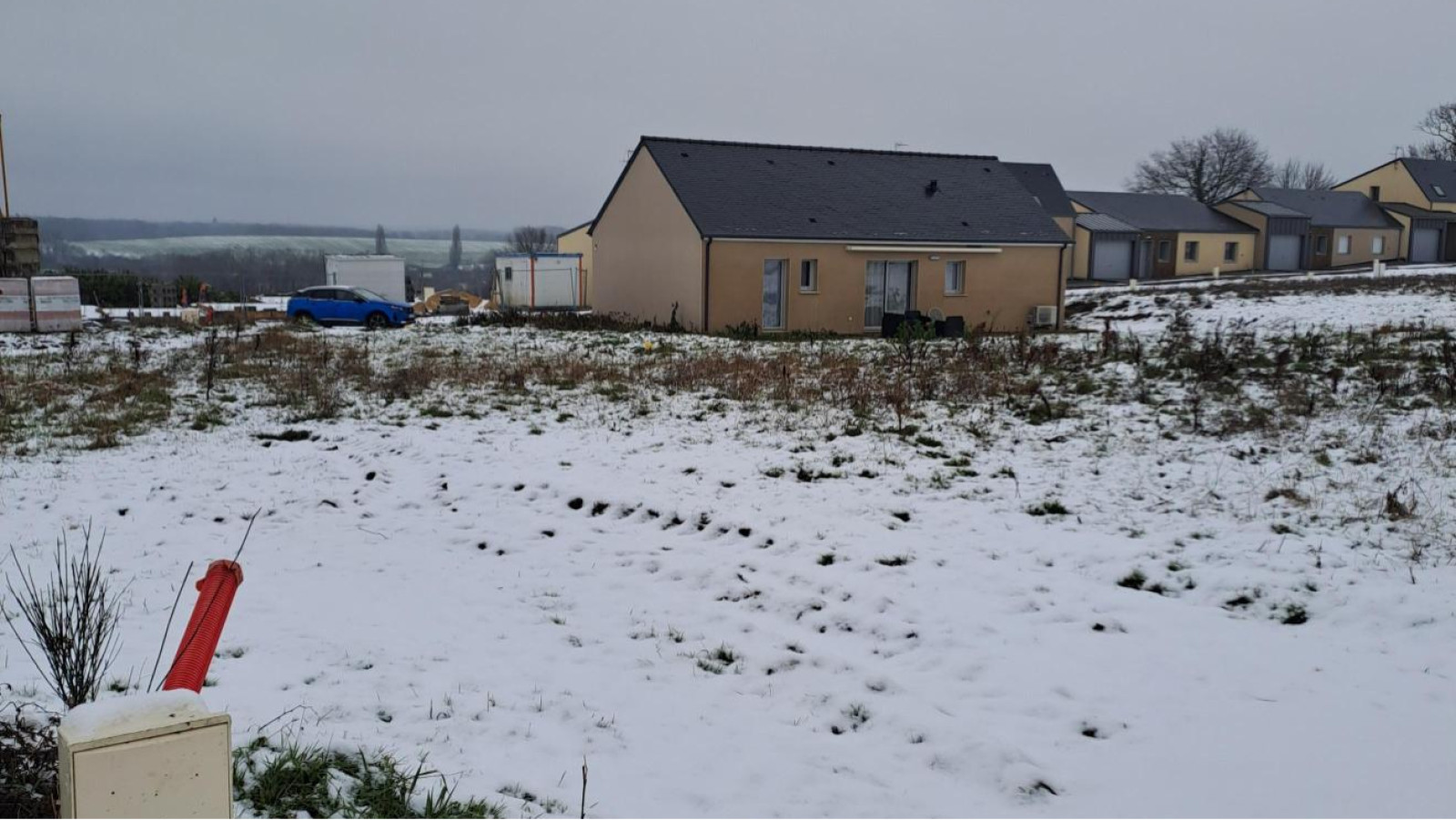 Terrain constructible de 502m2 à Soulaire-et-Bourg