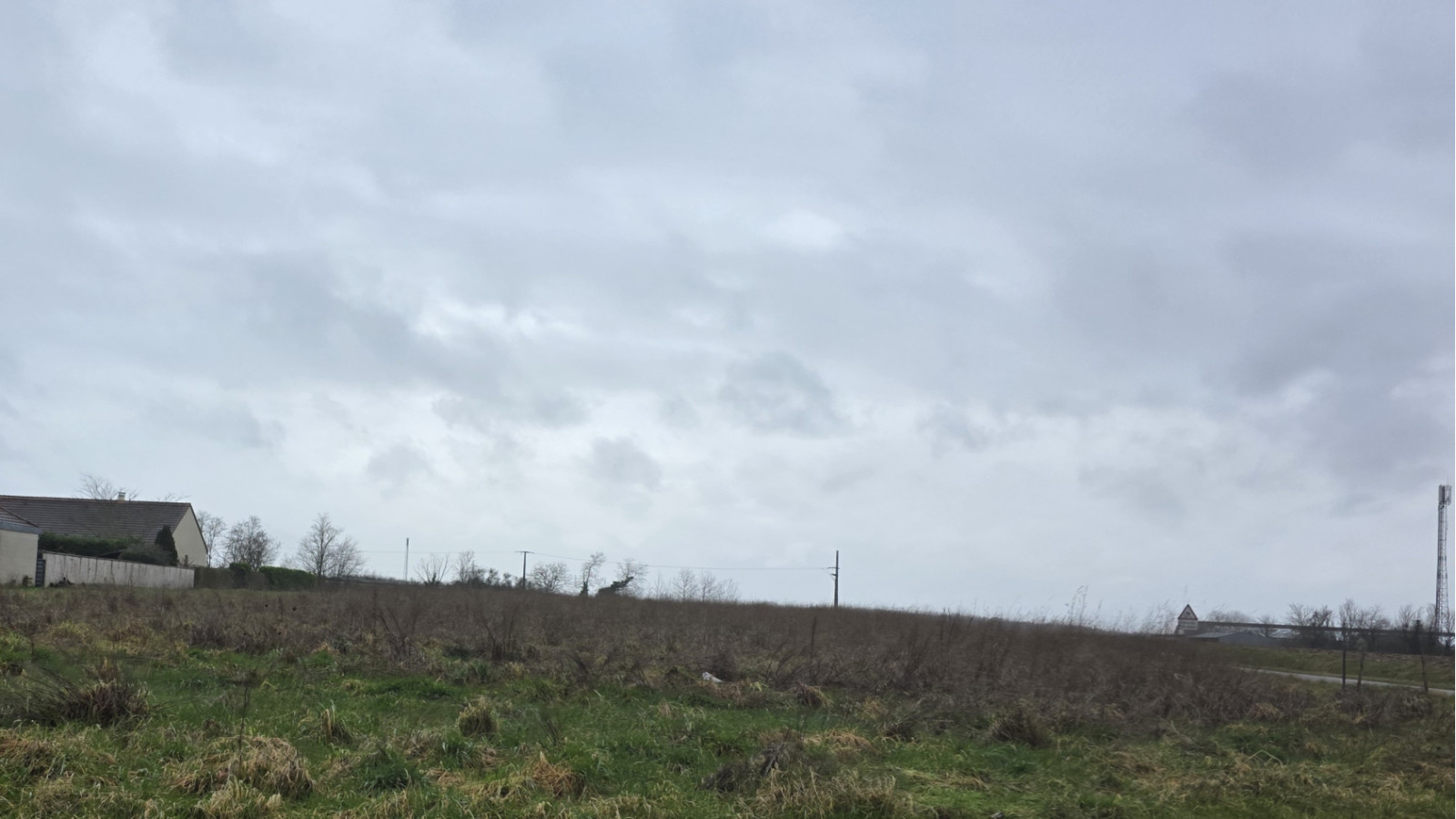 Terrain constructible de 950m2 à Pagny-le-Château