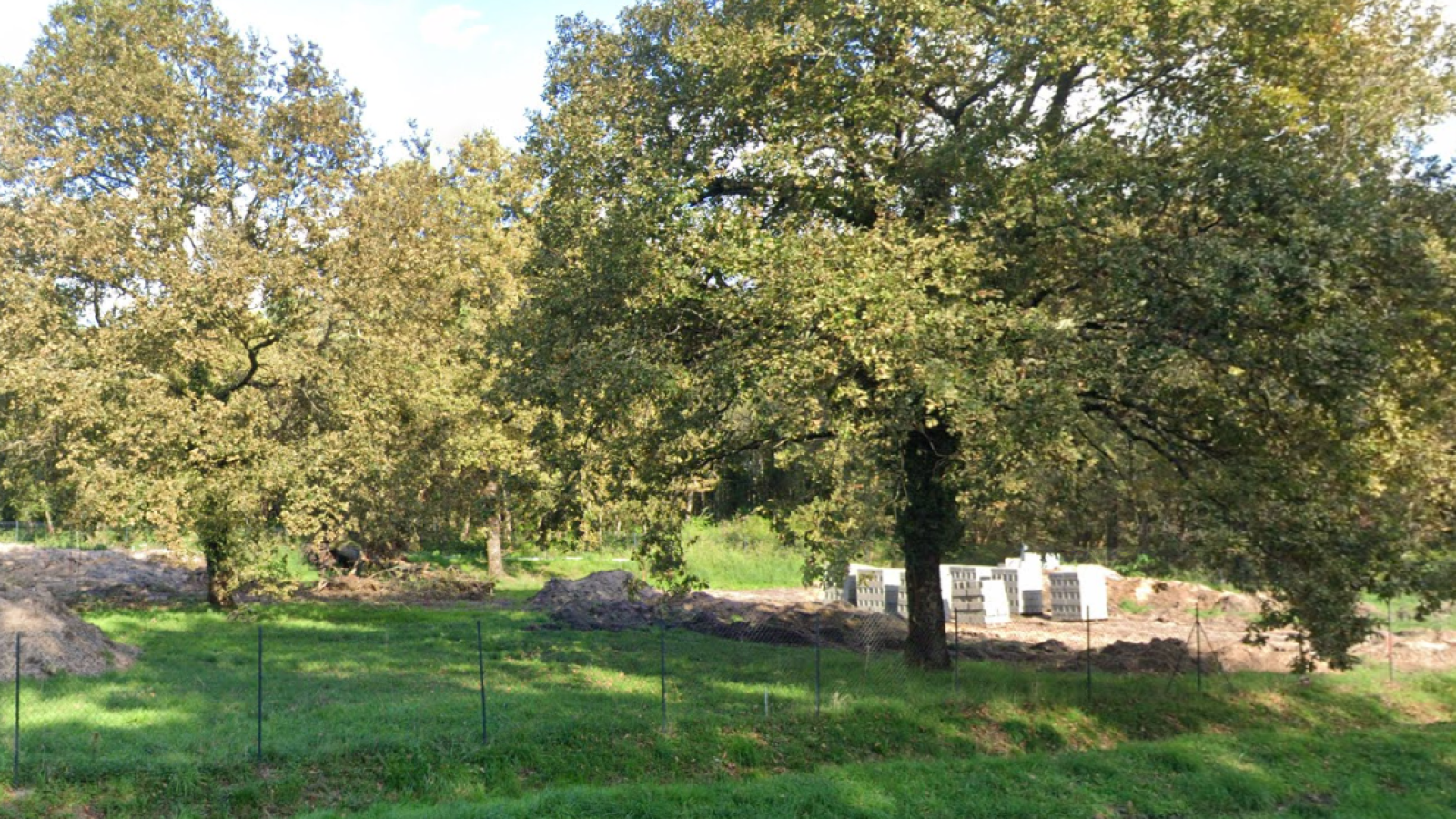 Terrain constructible de 589m2 à Belin-Béliet