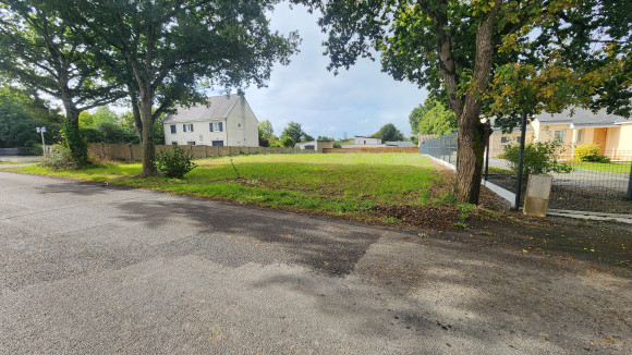 Photo terrain Drefféac - Bat(1).jpg