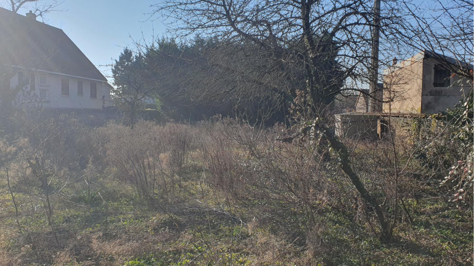 Terrain constructible de 807m2 à Beaune