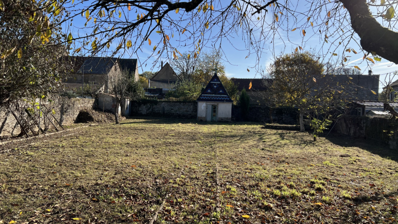 Terrain constructible de 750m2 à Nolay