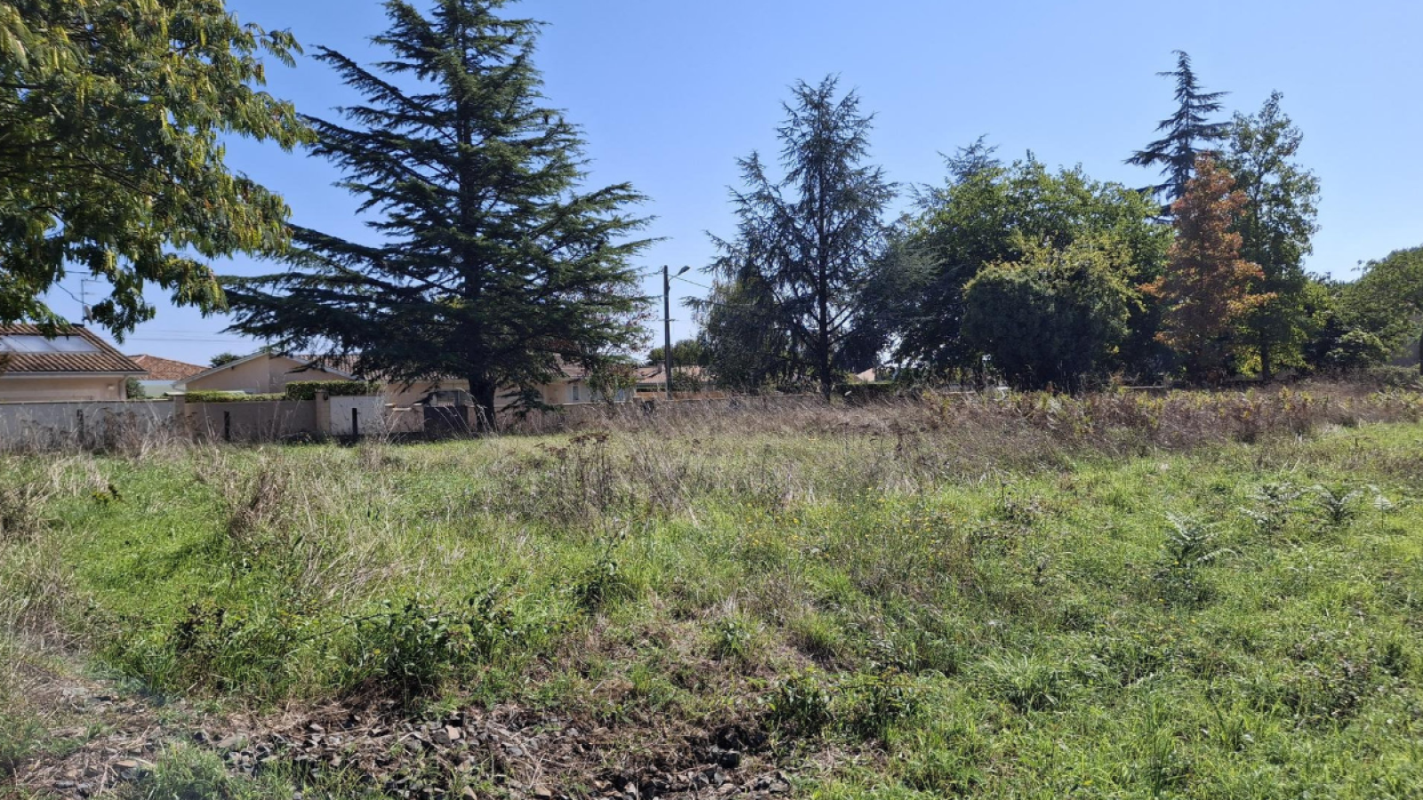 Terrain constructible de 1340m2 à Ludon-Médoc