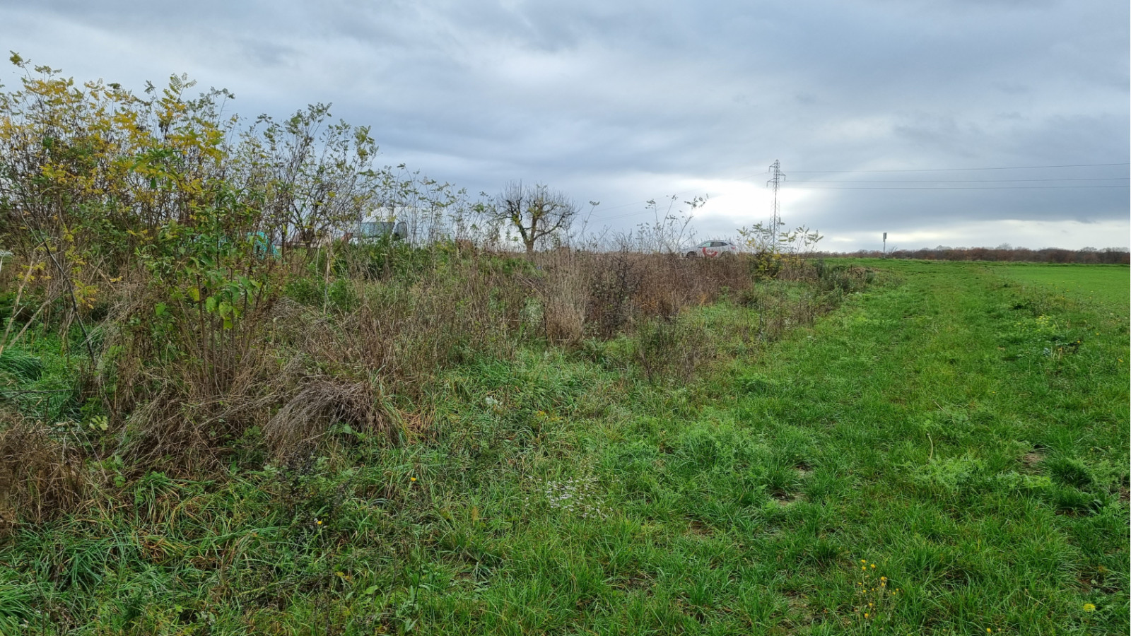 Terrain constructible de 845m2 à Magny-sur-Tille