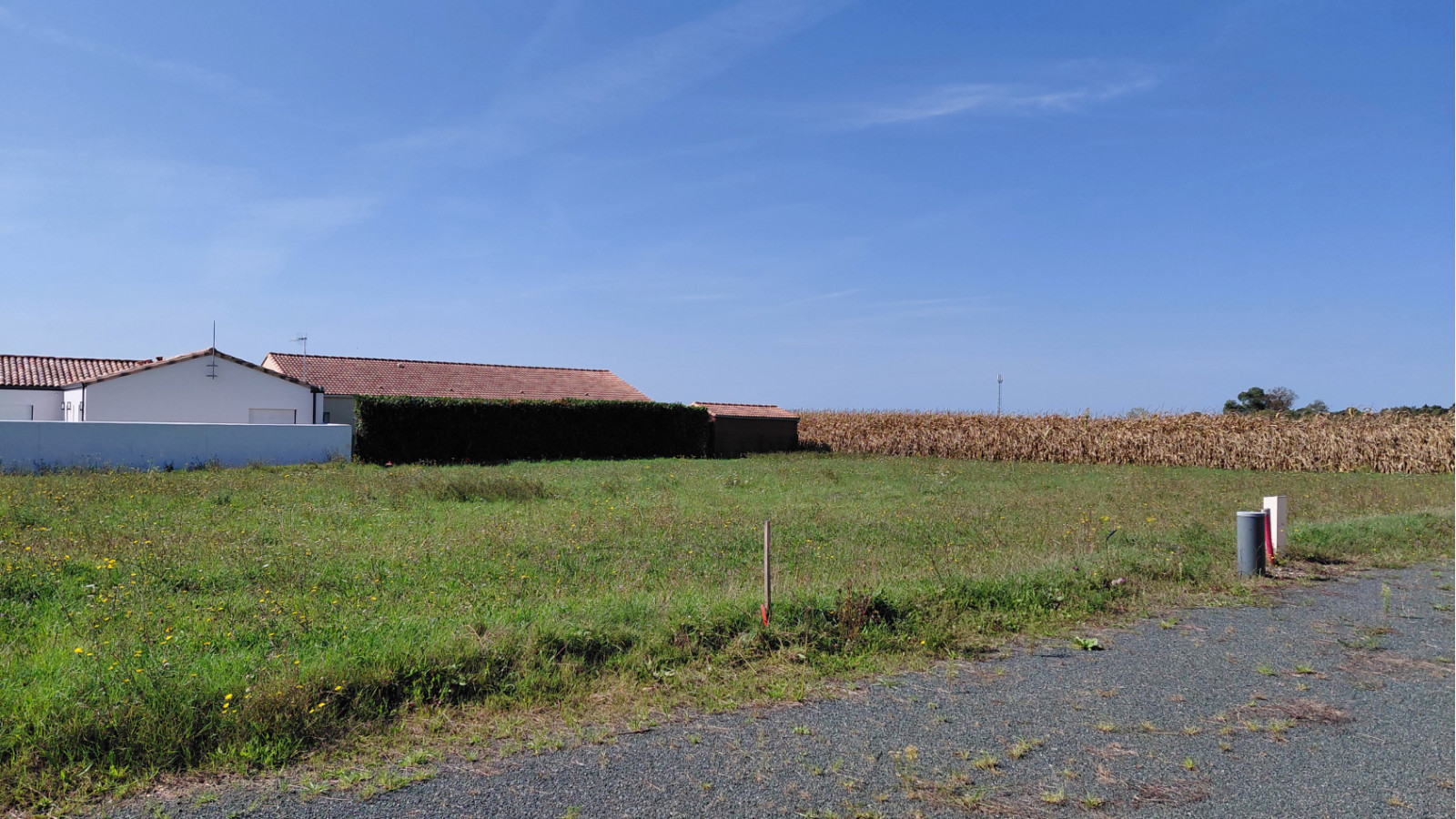 Terrain constructible de 385m2 à Angles