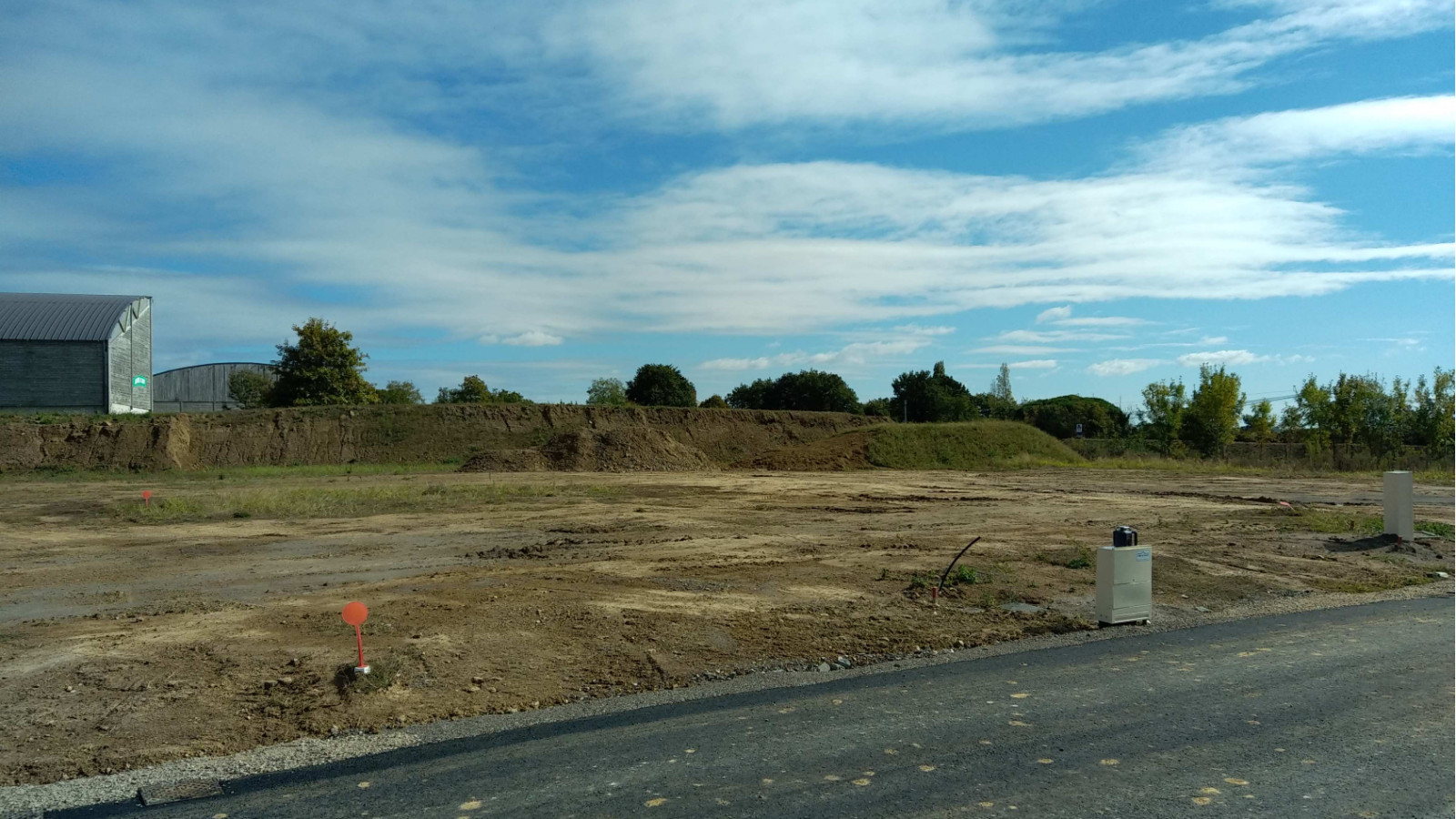 Terrain constructible de 432m2 à Saint-Hilaire-la-Forêt