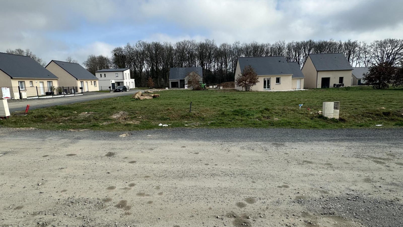 Terrain constructible de 339m2 à Baugé-en-Anjou