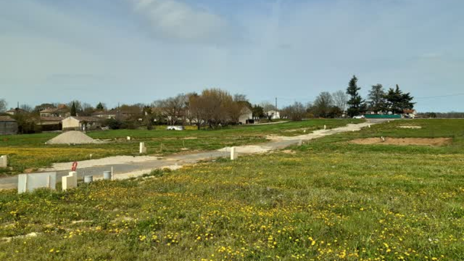 Terrain constructible de 650m2 à Arsac