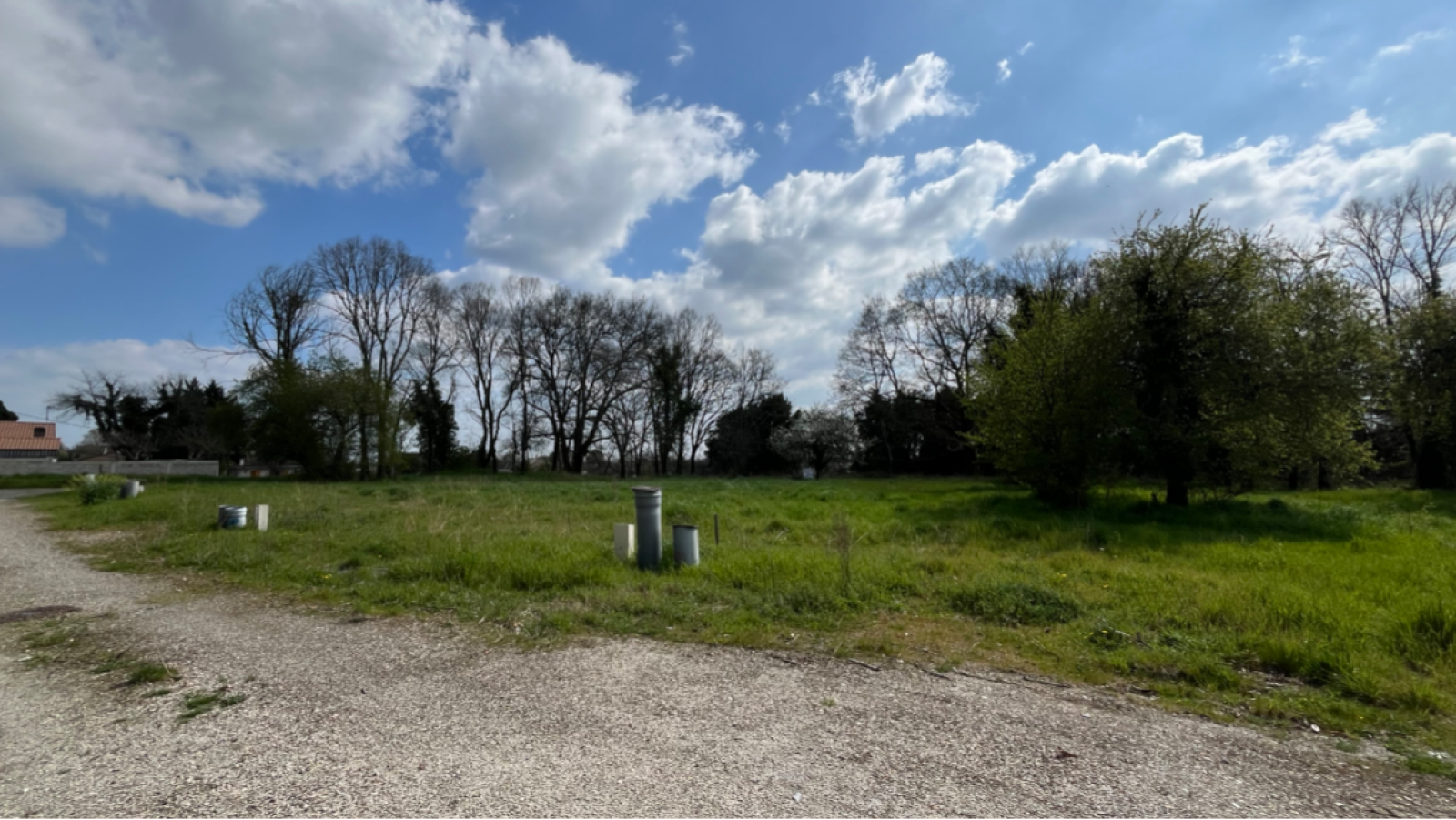 Terrain constructible de 400m2 à Prignac-et-Marcamps
