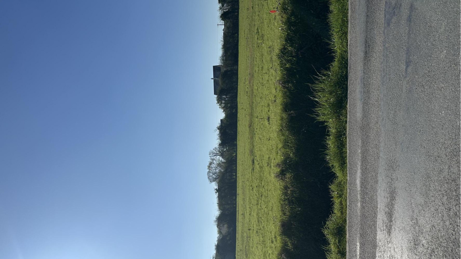 Terrain constructible de 385m2 à Val d'Erdre-Auxence