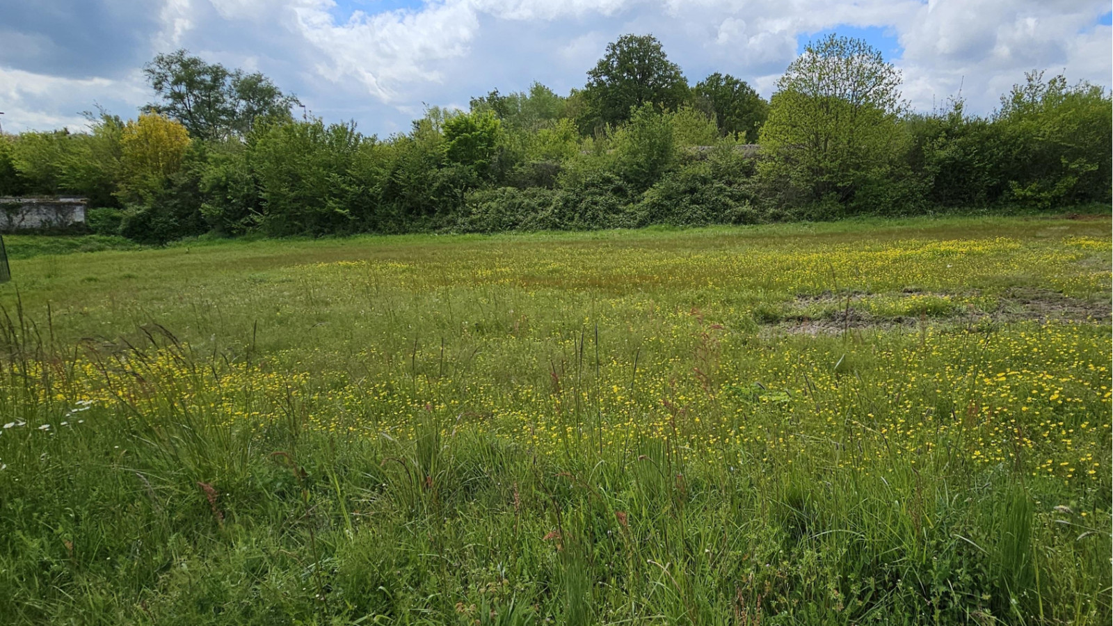 Terrain constructible de 684m2 à Chambourg-sur-Indre
