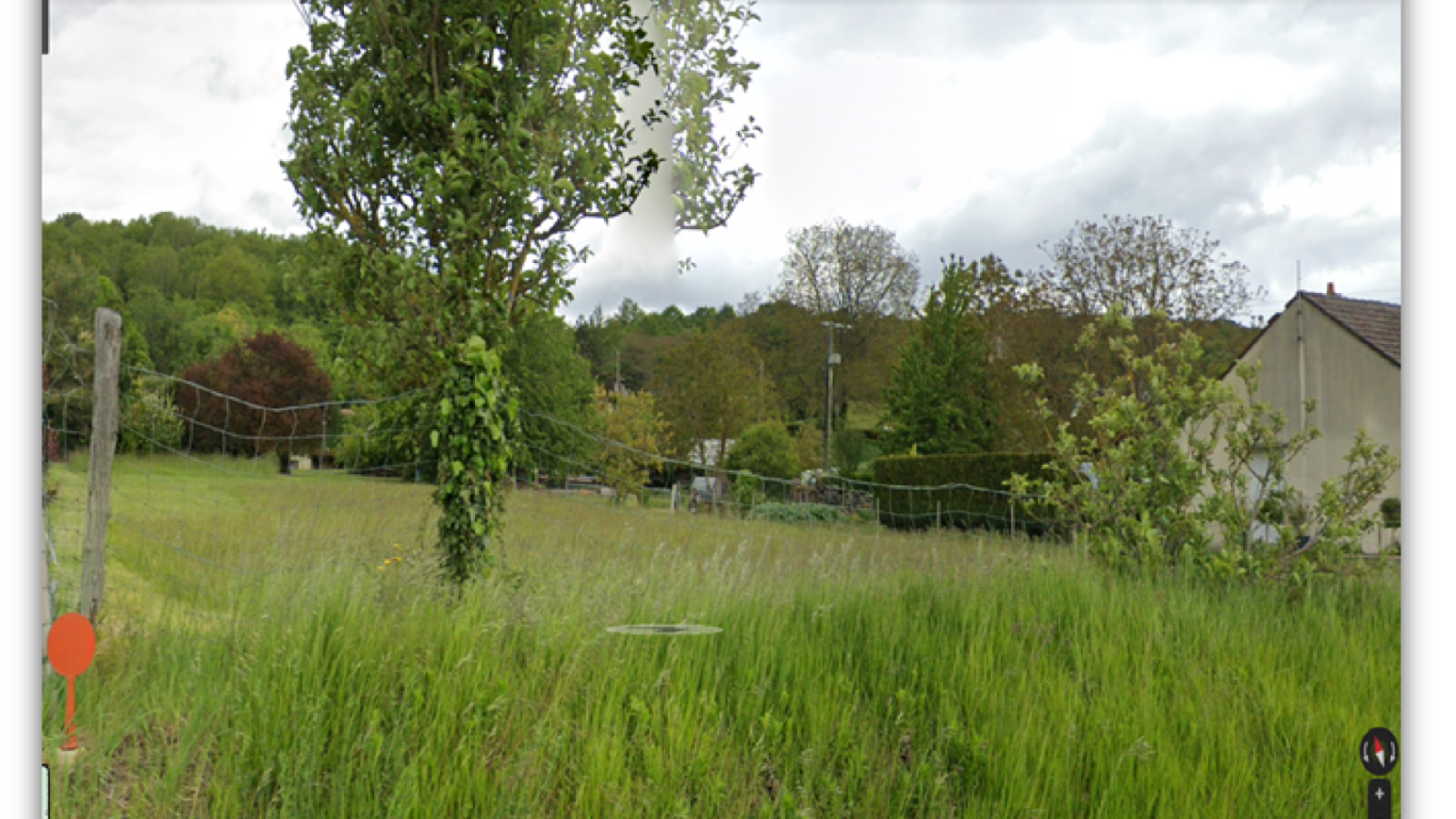 Terrain constructible de 1070m2 à Chinon