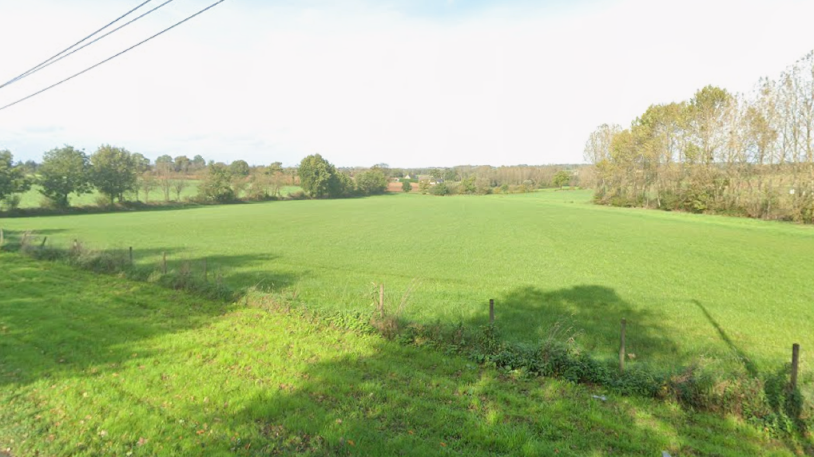 Terrain constructible de 403m2 à Erbrée