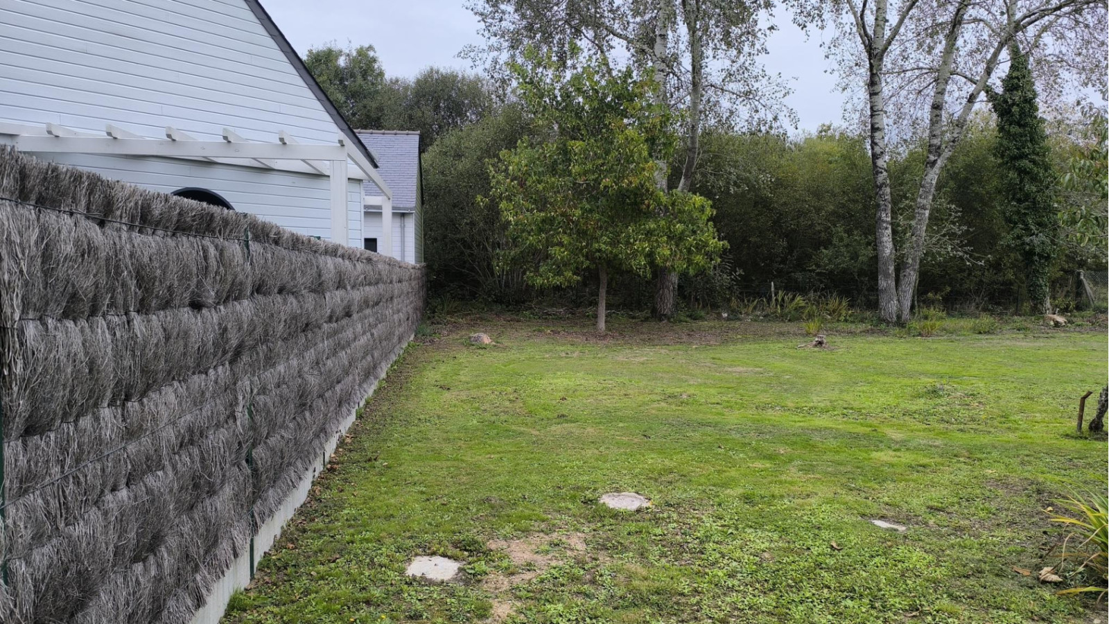 Terrain constructible de 220m2 à Saint-Molf